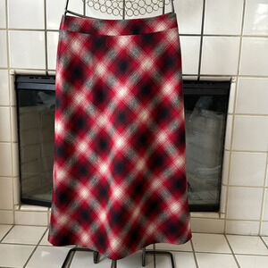 Pendleton wool red plaid flannel A Line circle skirt size 4 runs large